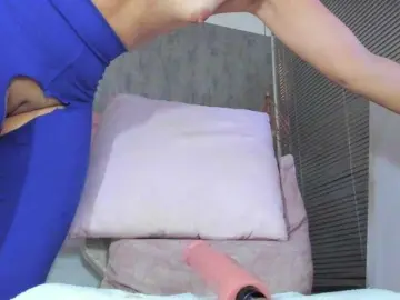 Nahomidi-bello  live sex cam