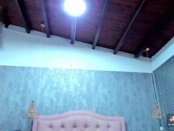 Nahomidi-bello  live sex cam