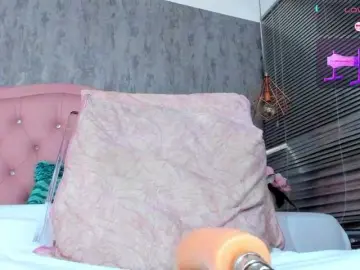 Nahomidi-bello  live sex cam
