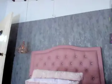 Nahomidi-bello  live sex cam