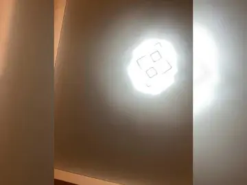 Pink-Lips  live sex cam