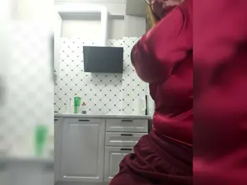 Pink-Lips  live sex cam