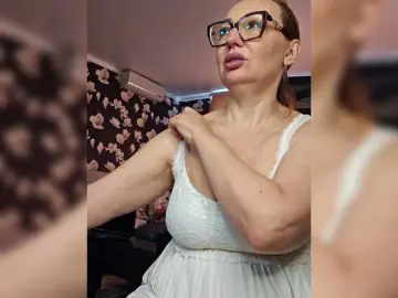 Pink-Lips  live sex cam