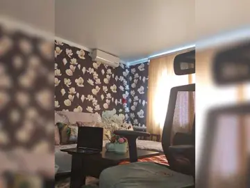 Pink-Lips  live sex cam