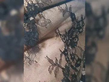 Pink-Lips  live sex cam
