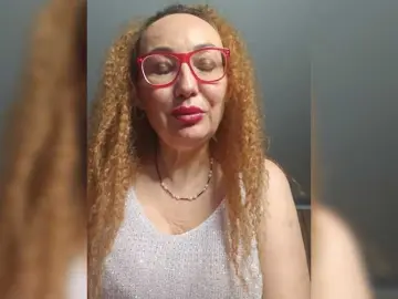 Pink-Lips  live sex cam