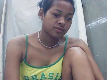 Titounea  live sex cam