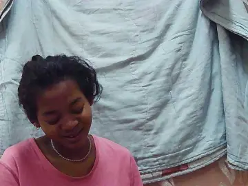 Titounea  live sex cam