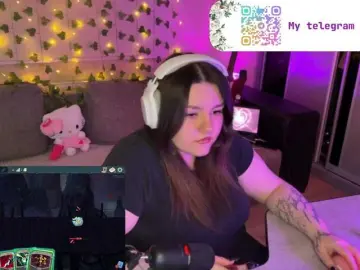 Lunakimo  live sex cam