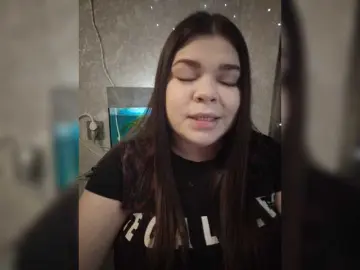 Karina-15  live sex cam