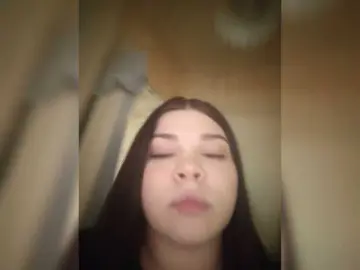Karina-15  live sex cam