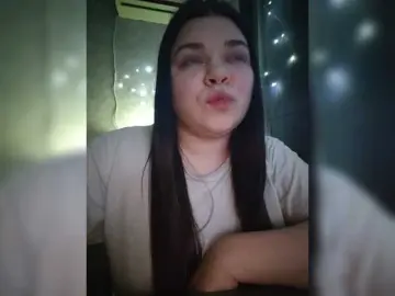 Karina-15  live sex cam