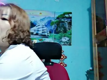 Linhanhsex2k  live sex cam