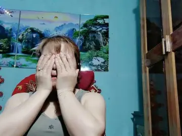 Linhanhsex2k  live sex cam