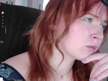 MadamBDSM  live sex cam