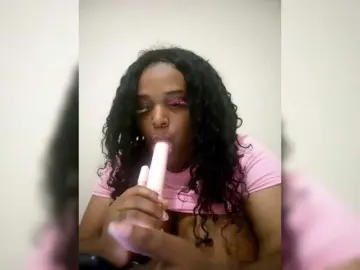 Megandaslut  live sex cam