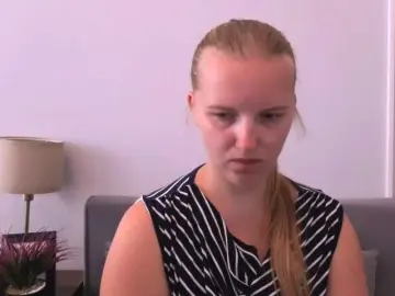 RoseNatural  live sex cam