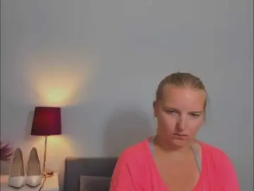 RoseNatural  live sex cam