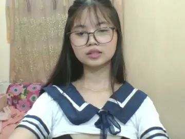 Kylie17  live sex cam