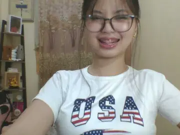 Kylie17  live sex cam