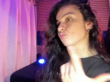 Rosse2504  live sex cam