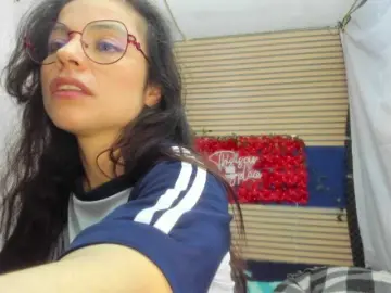 Rosse2504  live sex cam