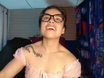 Rosse2504  live sex cam