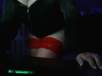 Angelina--  live sex cam