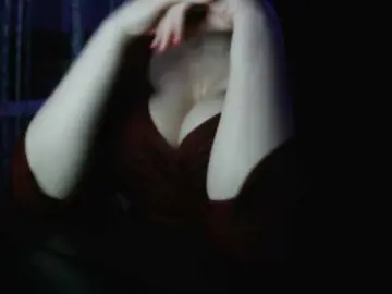 Angelina--  live sex cam