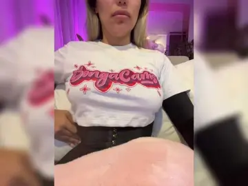 EmilyLeah  live sex cam