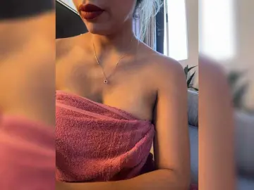 EmilyLeah  live sex cam