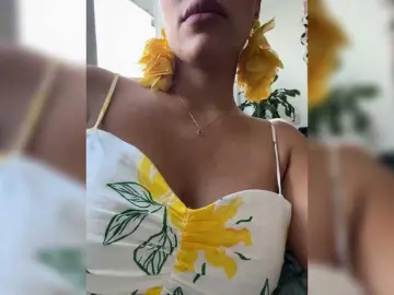 EmilyLeah  live sex cam
