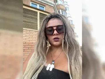 ProseccoMood  live sex cam