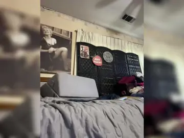 Prurient-Gem  live sex cam