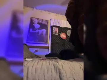 Prurient-Gem  live sex cam