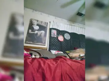 Prurient-Gem  live sex cam