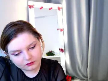 RacieBroom  live sex cam