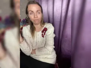 Alenushka888  live sex cam