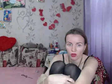 Alenushka888  live sex cam