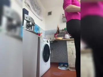 Alenushka888  live sex cam