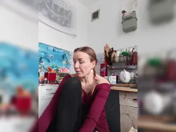 Alenushka888  live sex cam