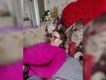 Alenushka888  live sex cam