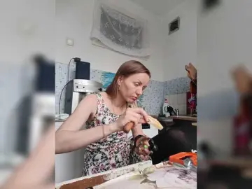 Alenushka888  live sex cam