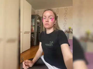 Alenushka888  live sex cam