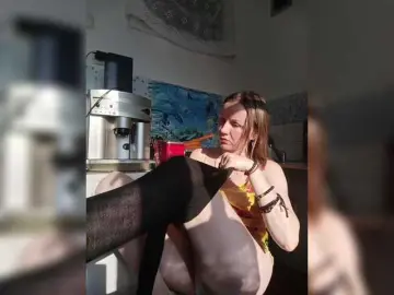 Alenushka888  live sex cam