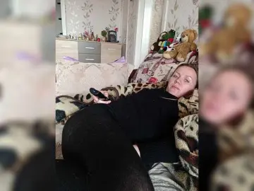 Alenushka888  live sex cam