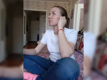 Alenushka888  live sex cam