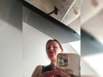 Alenushka888  live sex cam
