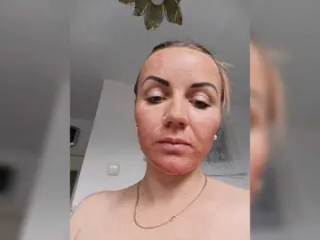 Alenushka888  live sex cam