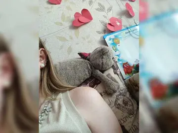 Alenushka888  live sex cam
